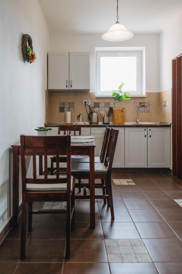 Magas-Lak Apartman Эгер Экстерьер фото